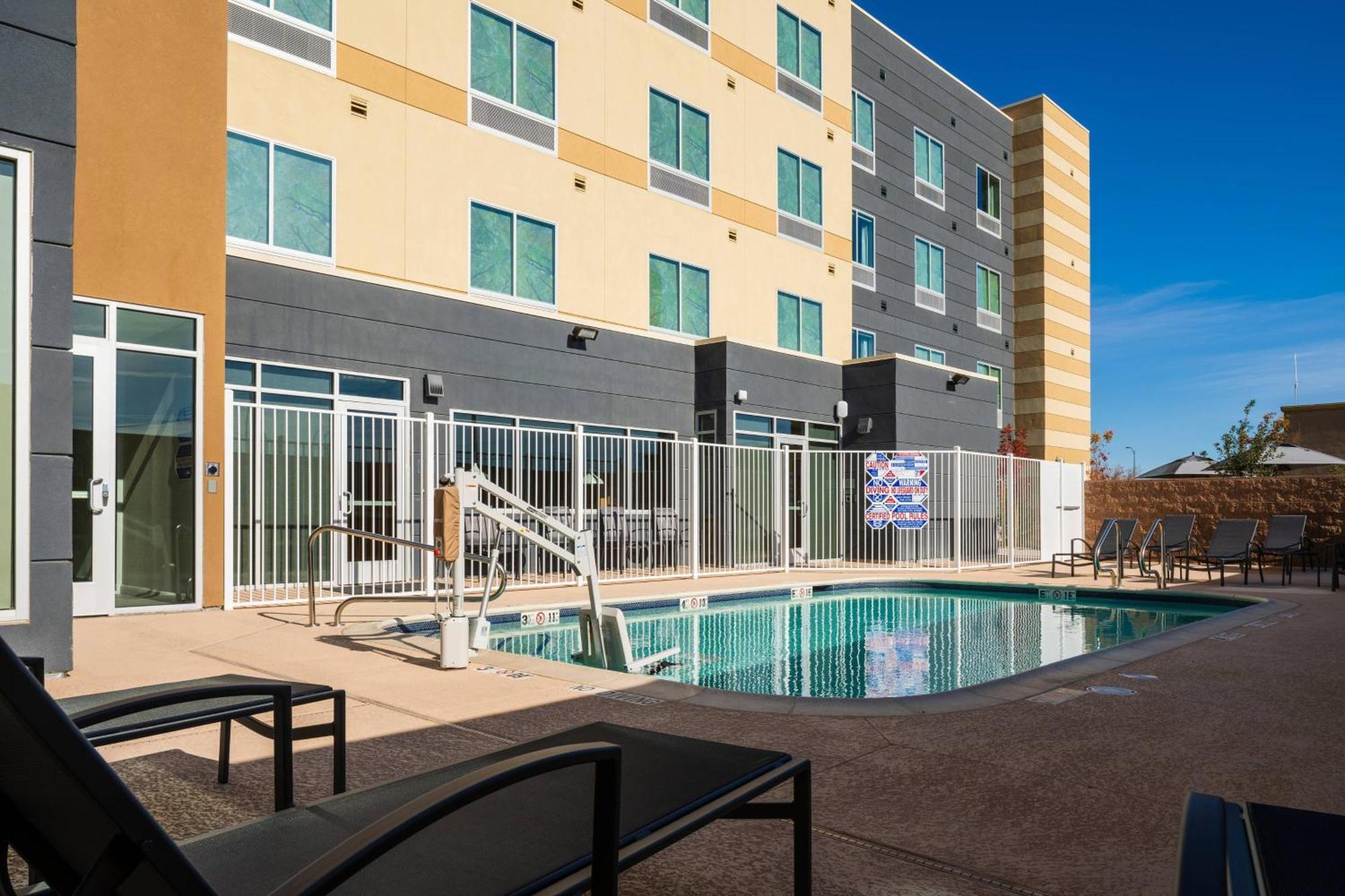 Fairfield Inn & Suites Las Vegas Northwest Bagian luar foto