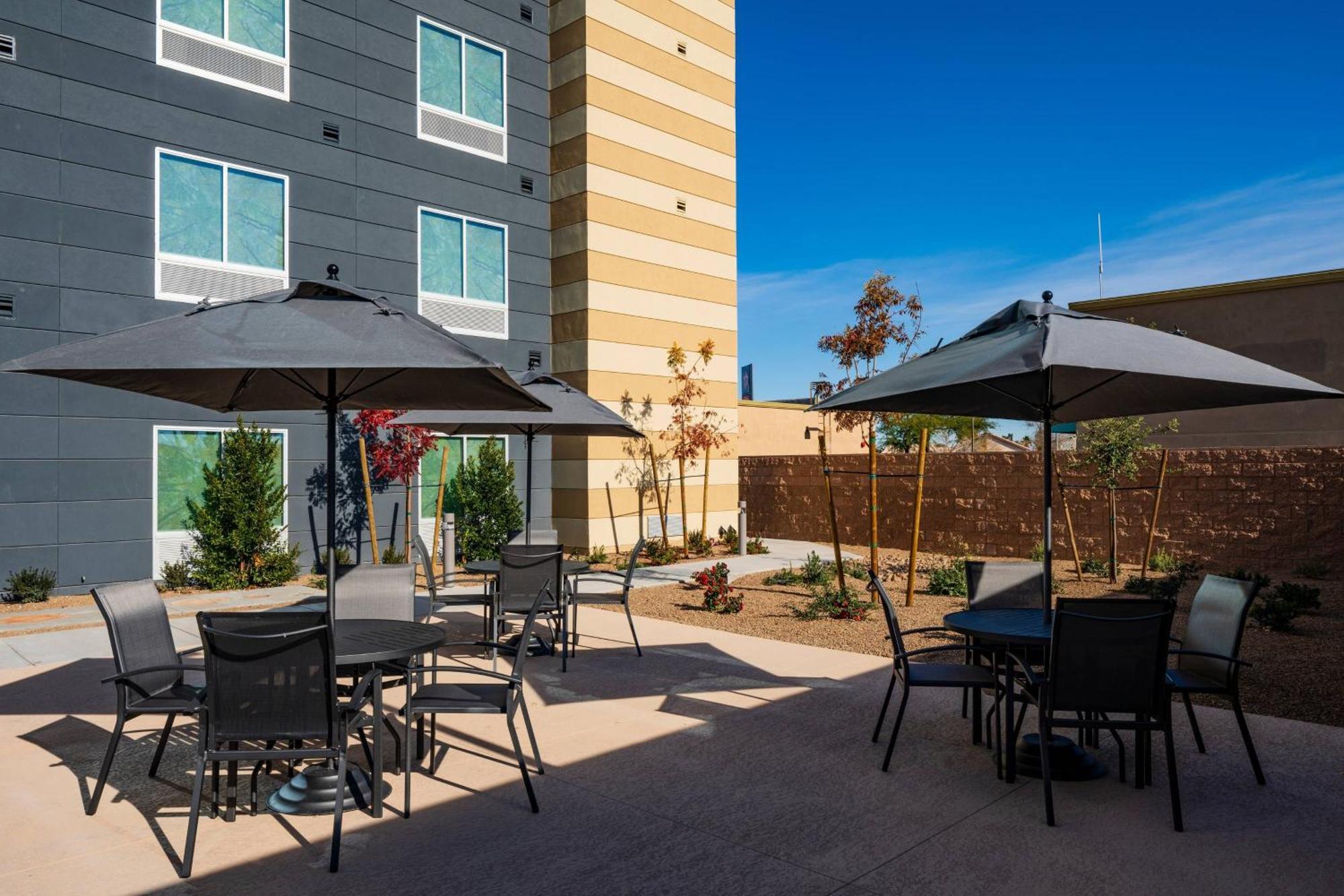 Fairfield Inn & Suites Las Vegas Northwest Bagian luar foto